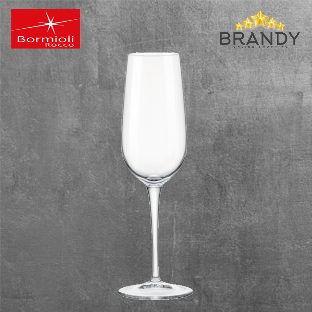 Set of 3, 4 or 6 gorgeous vintage Bormioli Nabucco, crystal champagne flutes with a light blue base, Bormioli Rocco, Italy 2000s Set of 3, 4 or 6 gorgeous vintage Bormioli Nabucco, crystal champagne flutes with a light blue base, Bormioli Rocco, Italy 2000s