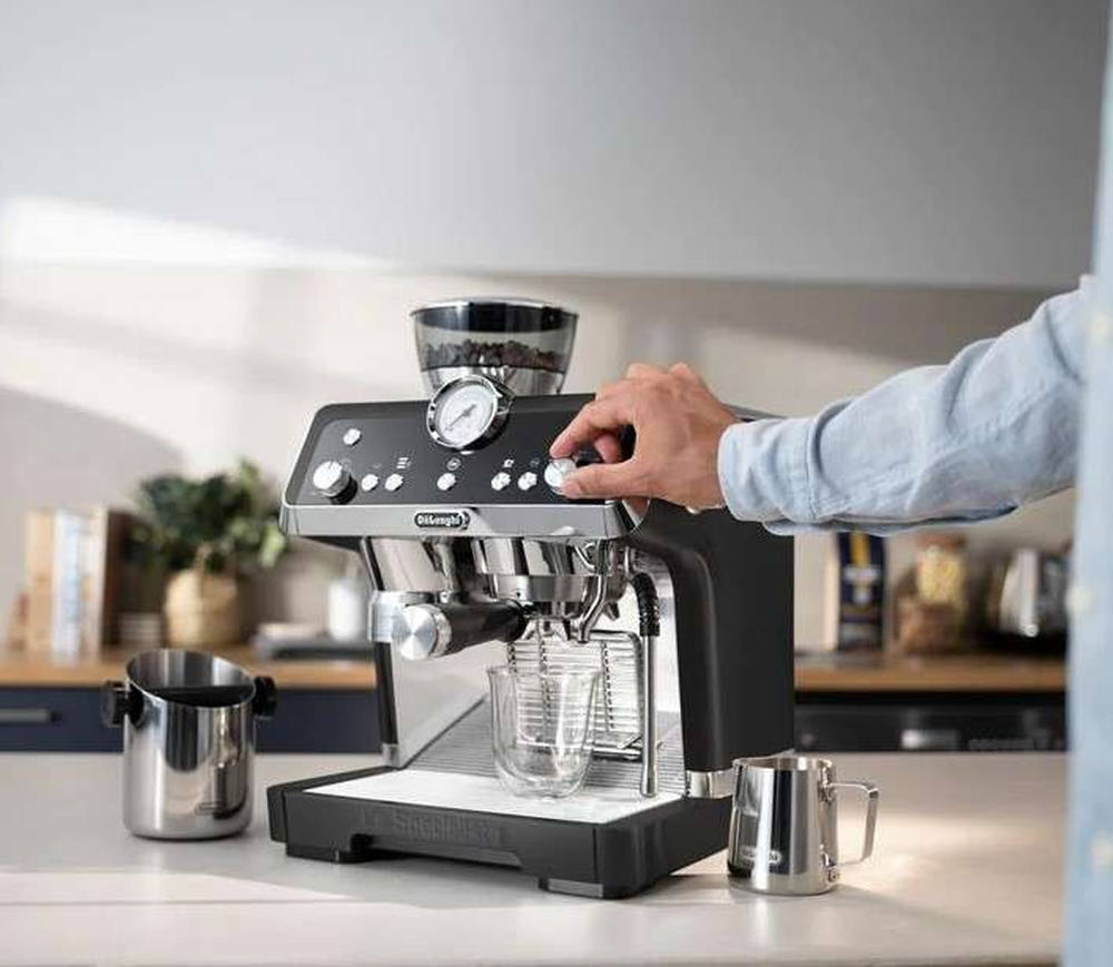 La Specialista Prestigio Pro Multi Coffee Maker Black EC9355BM Espresso Machine