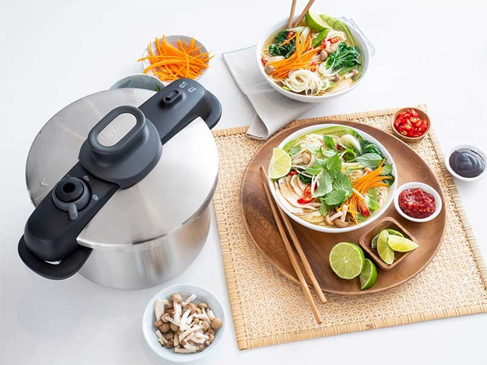 Secure Compact Pressure Cooker 8L