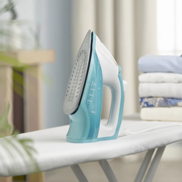 Russell Hobbs Light & Easy 26470-56 Steam Iron 2400W