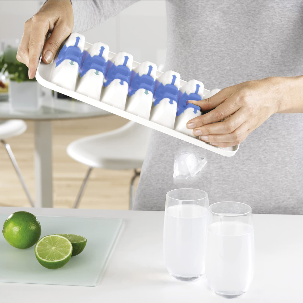 QuickSnap Plus Blue Ice Cube Tray with 14 Large Cubes