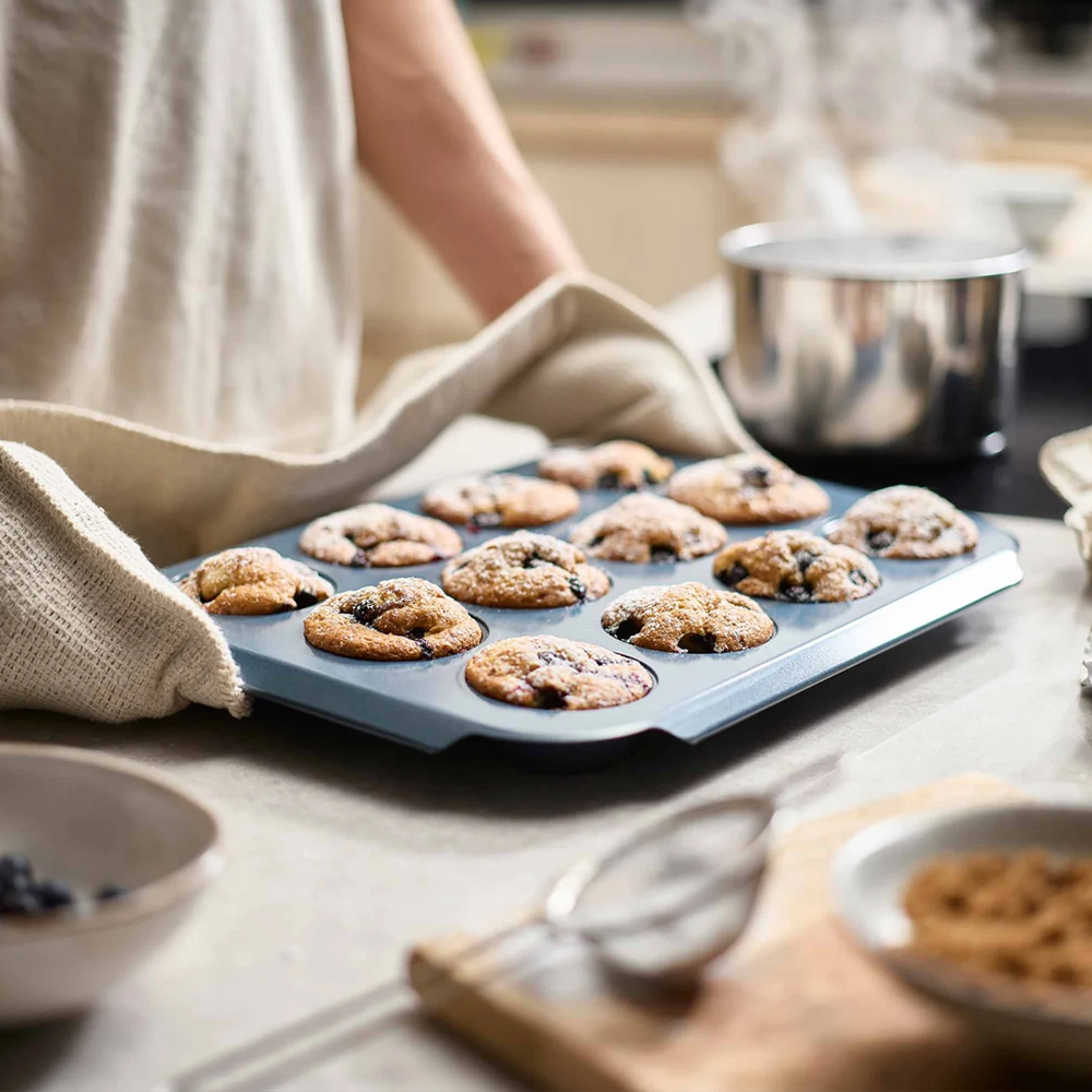 Nest Bake Non-Stick 12 Cup Blue Muffin Tray