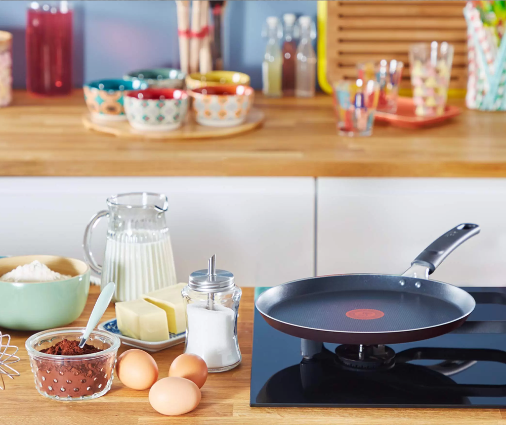 Easy Cook & Clean Crepe Pan 25cm, Non-Stick Aluminum