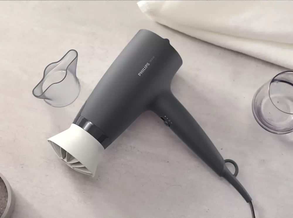 Hair Dryer BHD302 with ThermoProtect and 1600W Power