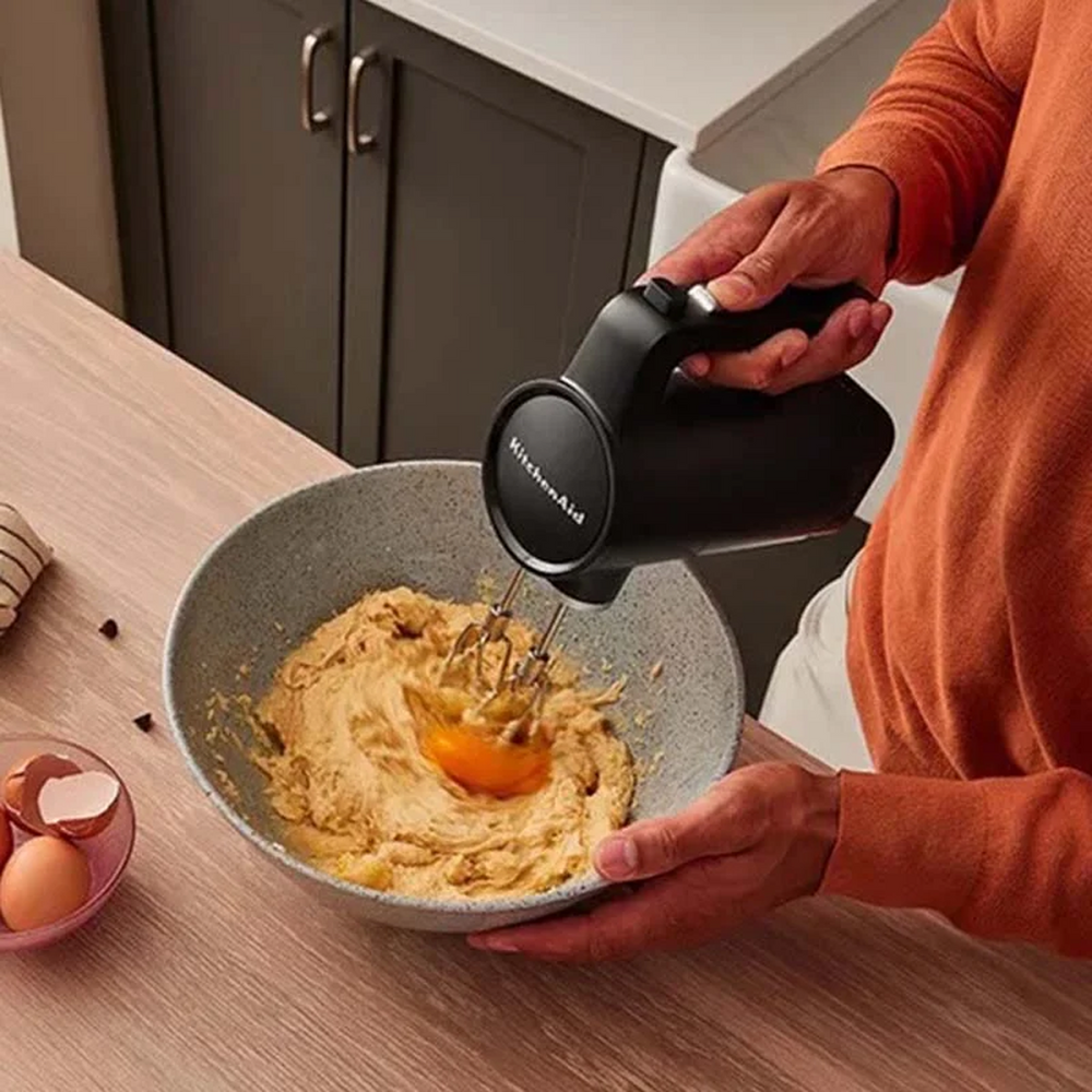 Cordless Cake Mixer MR700