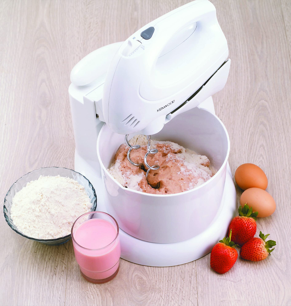 Kenwood Cake Mixer HM430 with 6 Speeds and 2.7L Capacity