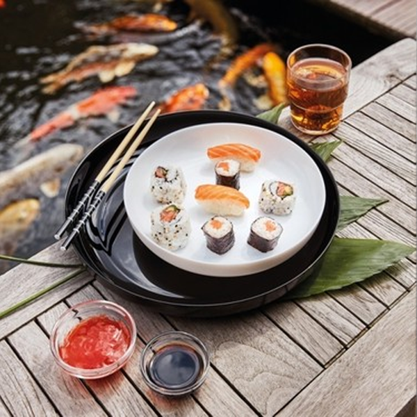 Friend's Time White Round Plate - Glass Serveware