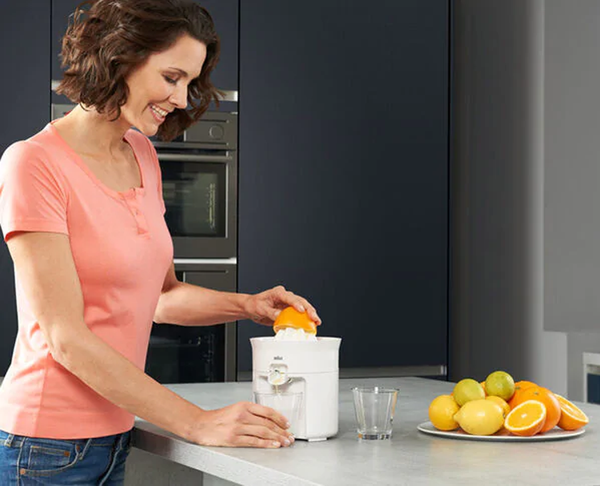 Citrus Juicer CJ3050WH - Efficient White Juicer with Anti-Drip Feature