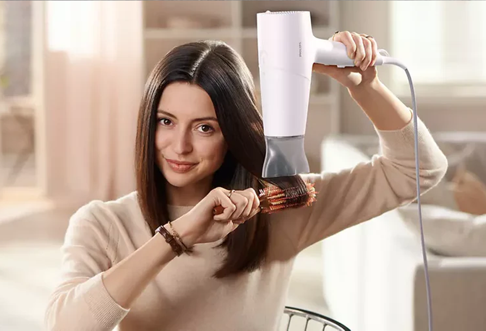 Hair Dryer BHD500 with ThermoShield Technology