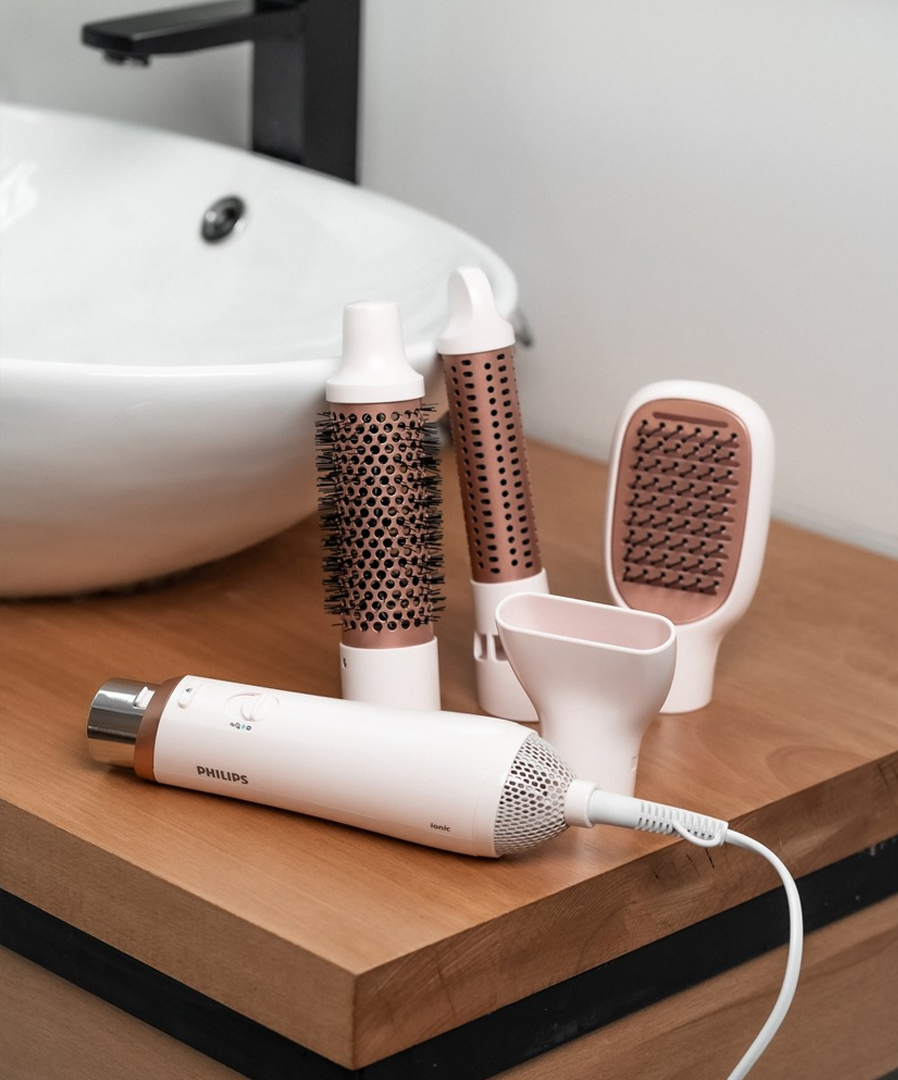 4 in 1 Hair Brush BHA310 Air Styler Series 3000