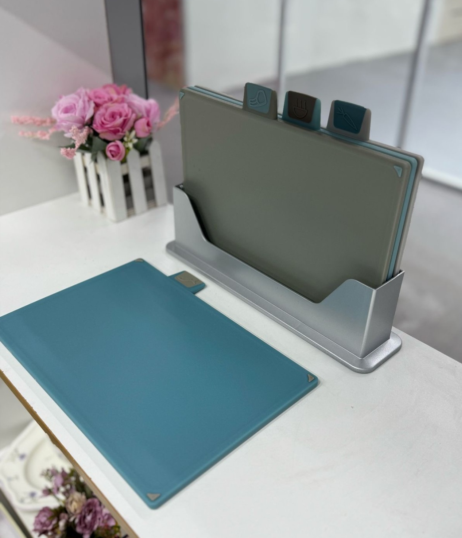 Danny Home Set 4 Colored Cutting Boards with Stand DH3154