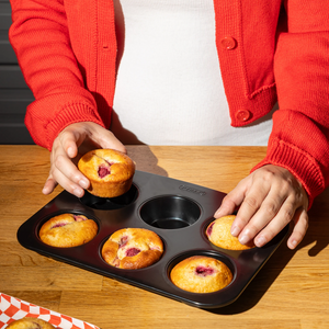 Pyrex Glide 6-Cup Muffin Pan Carbon Steel Nonstick GL06BU6-2