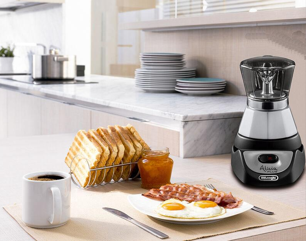 Electric Moka Maker EMK9 Silver 9-Cup Rapid Brew Espresso Coffee Maker