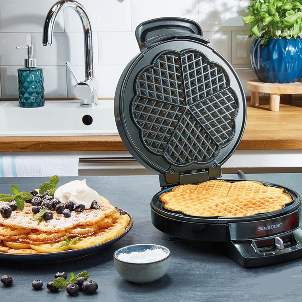 Waffle Maker Non Stick 1200W Adjustable Temperature Black 4 Plate