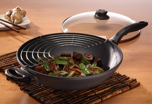 Diamond Wok With Lid 32cm - Non-Stick Swiss Cookware