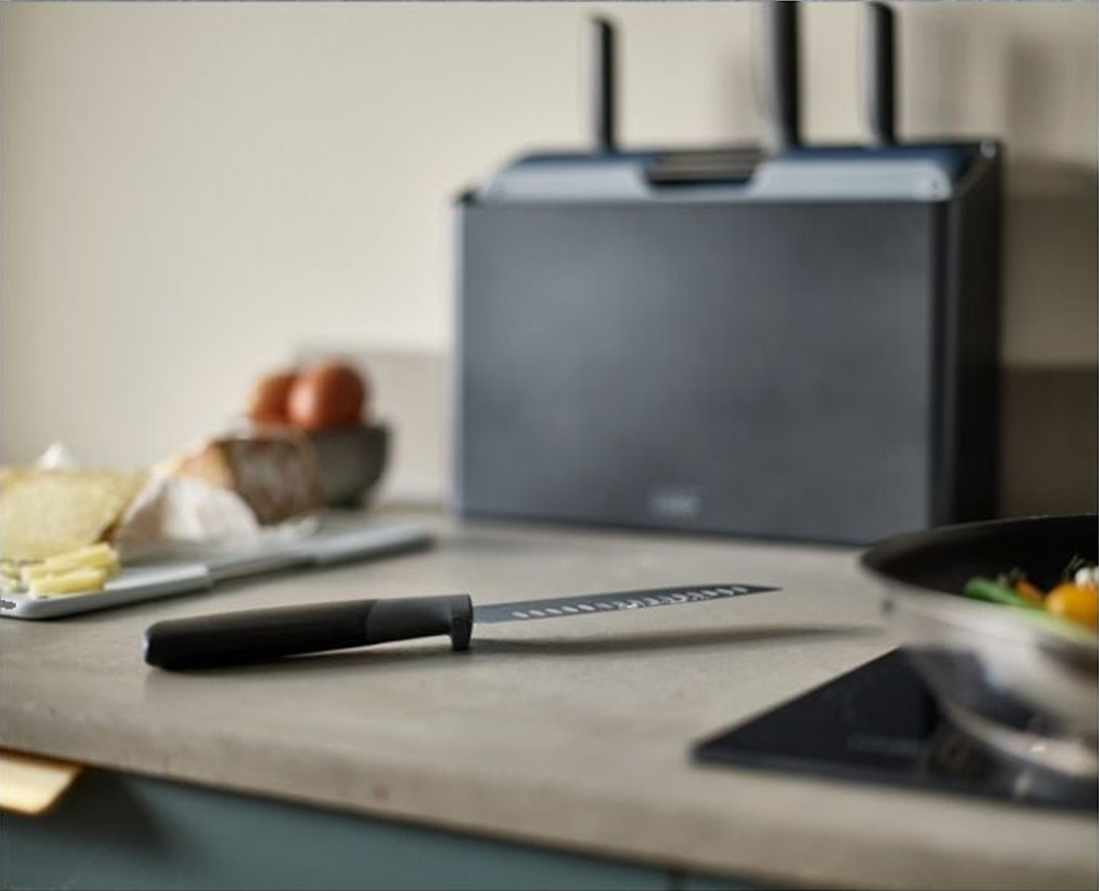 Folio Plus Cutting Boards & 4 Knives Set with Stand