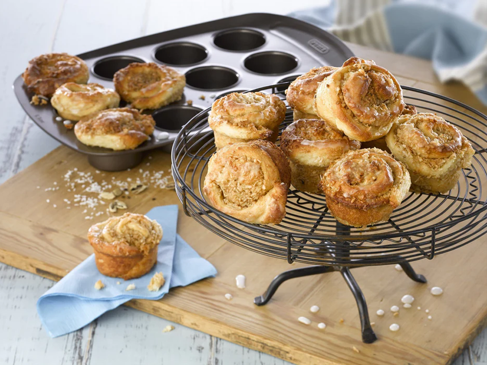 Asimetria Muffin Pan 12 Cups Carbon Steel