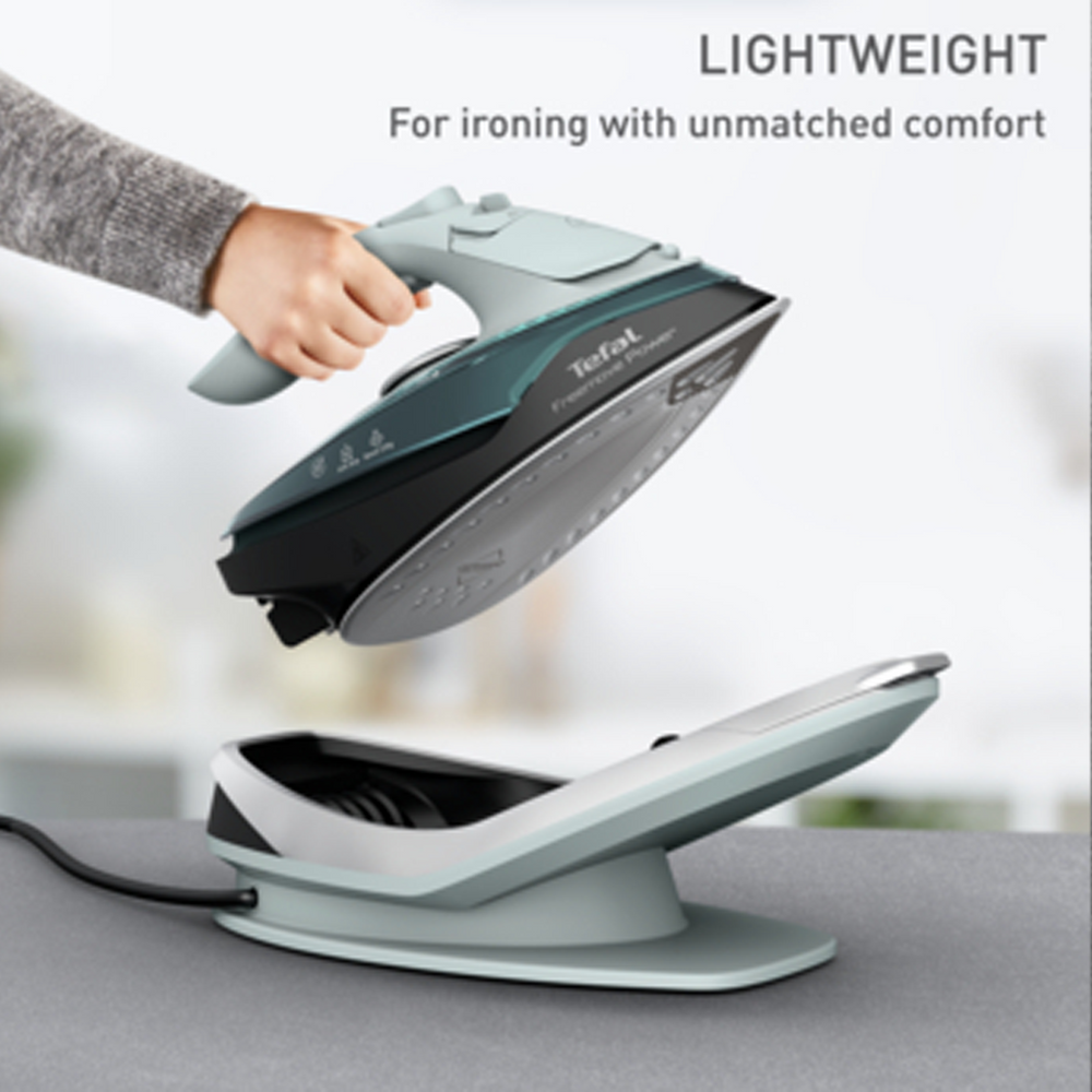 FreeMove Steam Iron FV6672